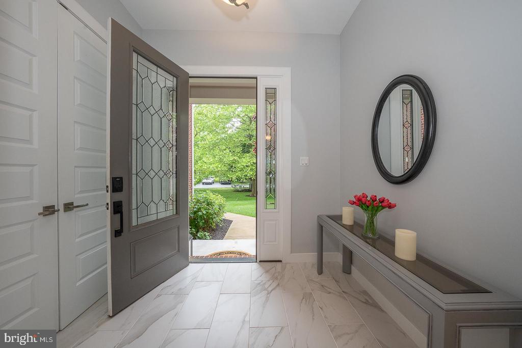 11 Ridings Way