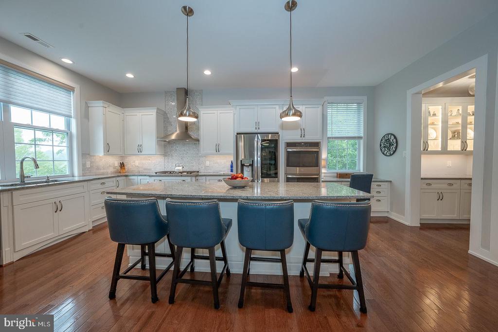 11 Ridings Way