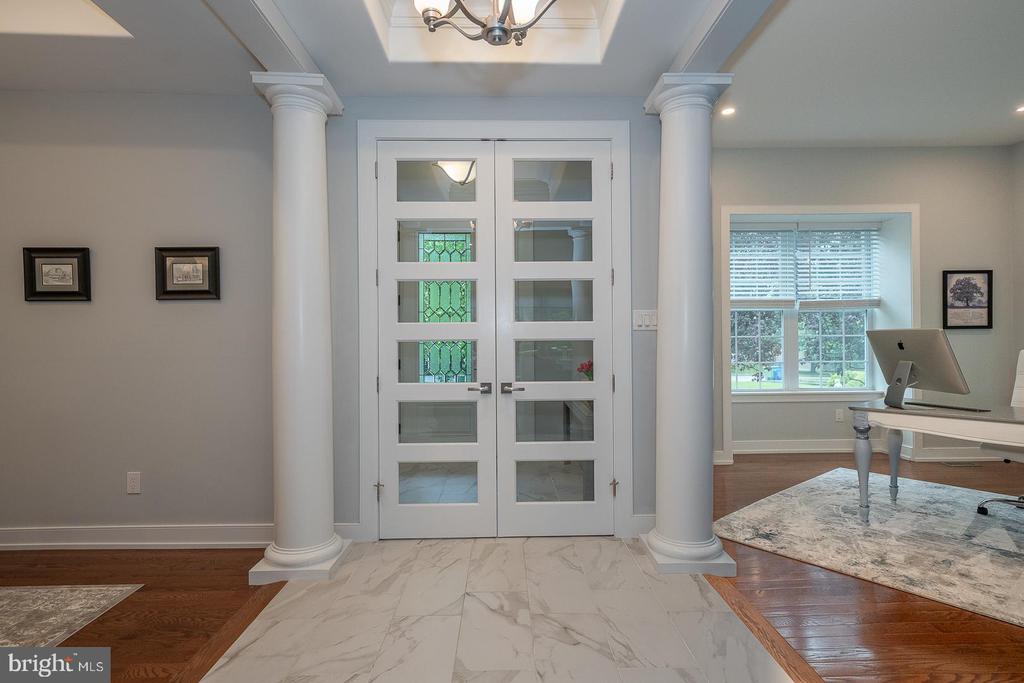 11 Ridings Way