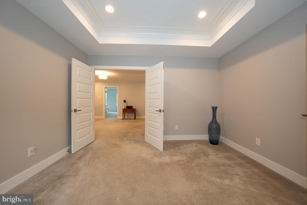 11 Ridings Way