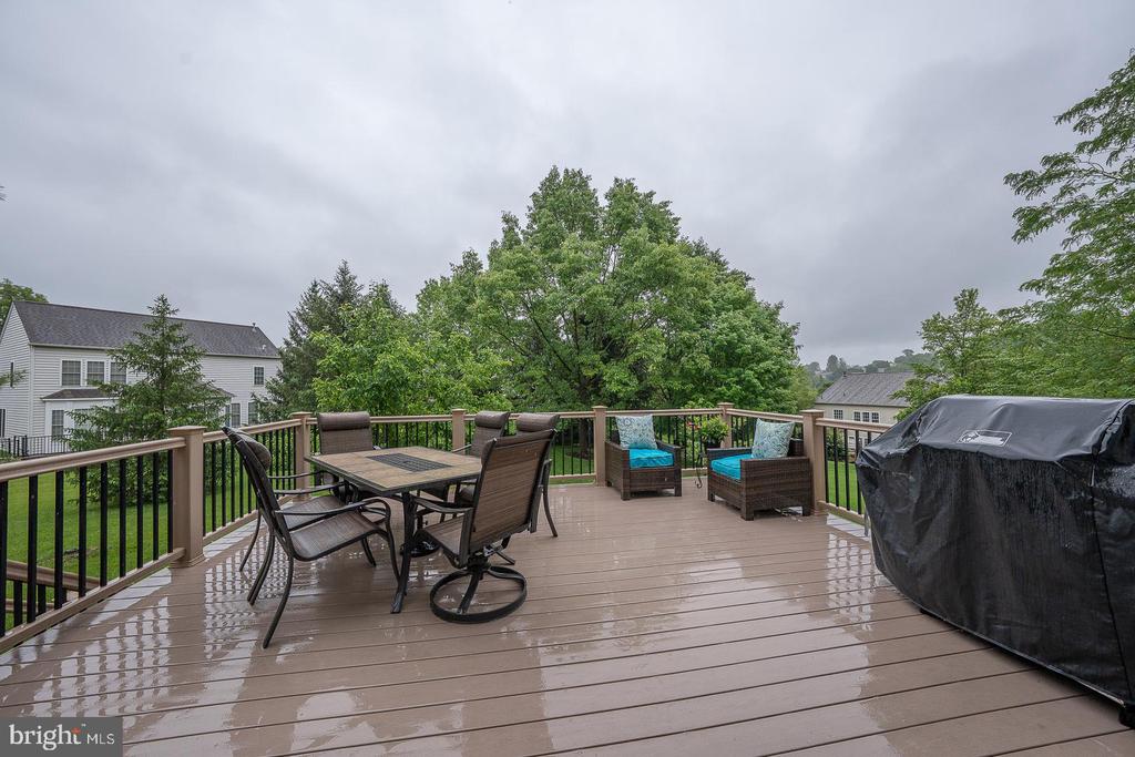 11 Ridings Way