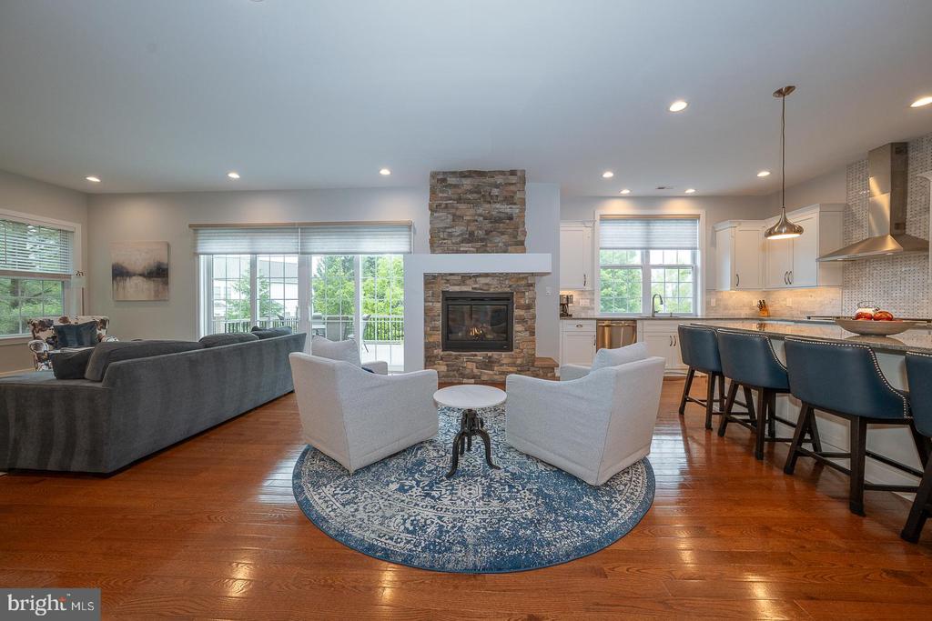 11 Ridings Way