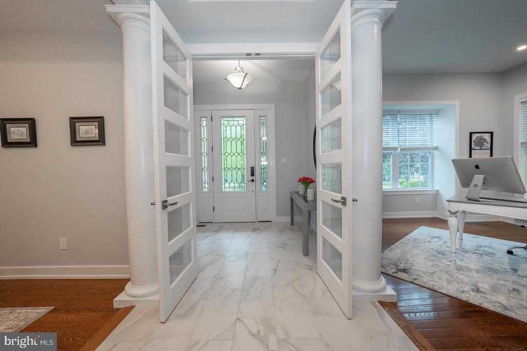 11 Ridings Way