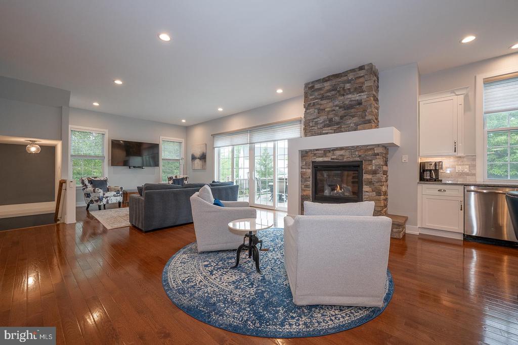 11 Ridings Way