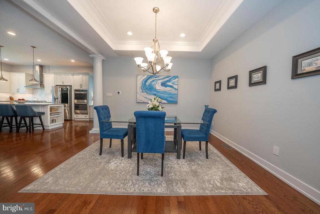 11 Ridings Way