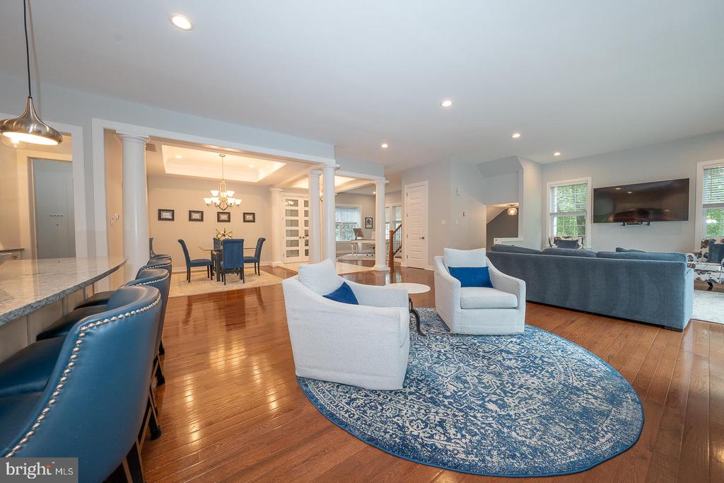 11 Ridings Way