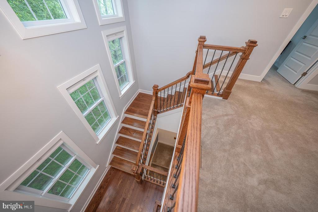 11 Ridings Way
