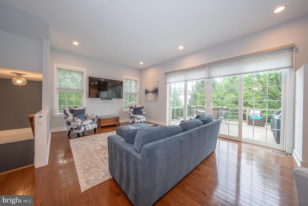 11 Ridings Way