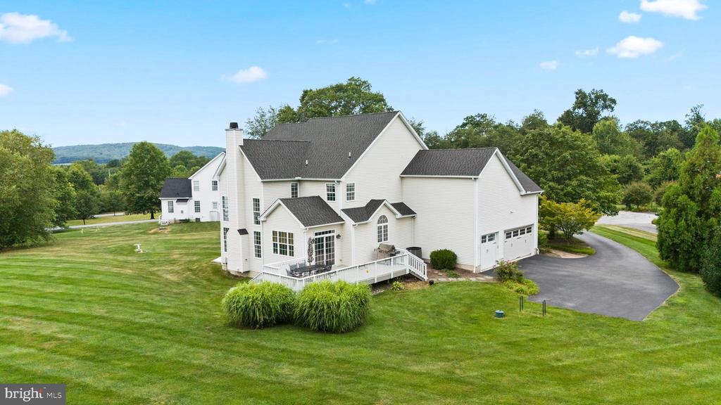 53 HAYSTACK CIRCLE