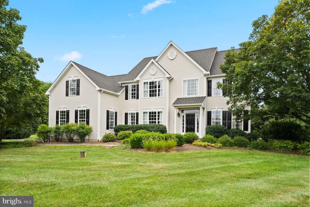 53 HAYSTACK CIRCLE