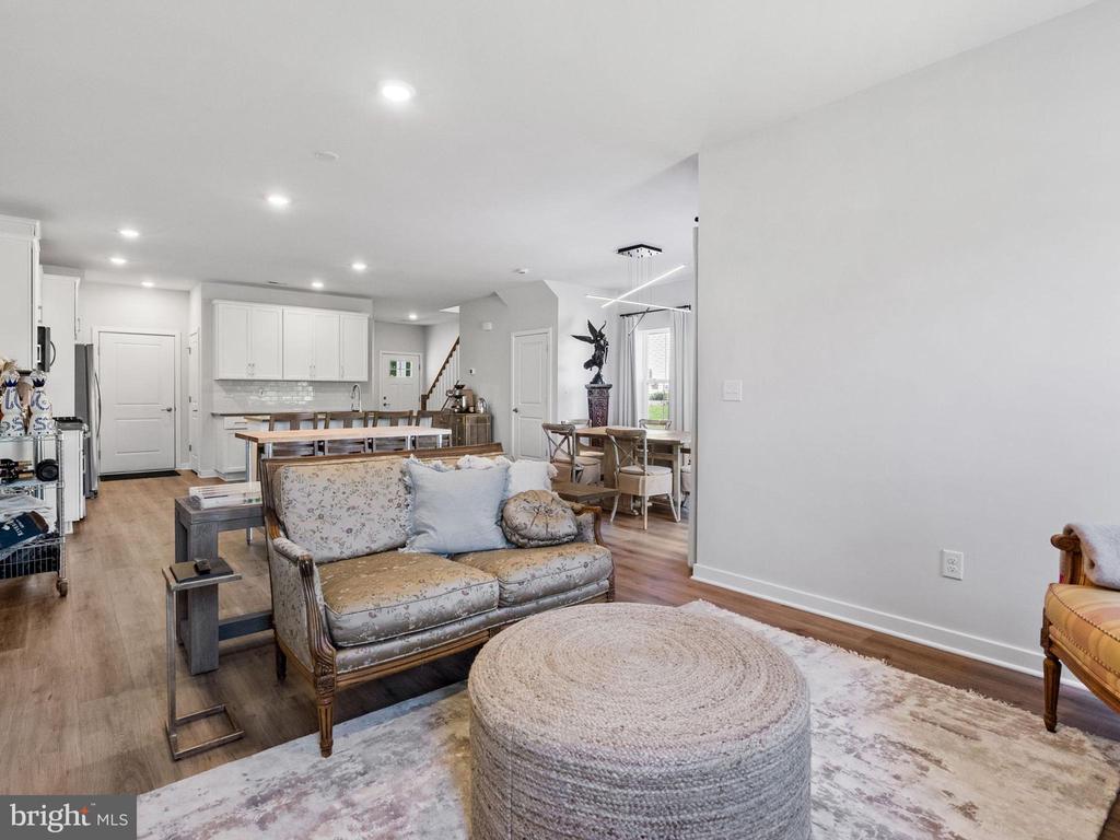 729 HUNSBERGER ROAD