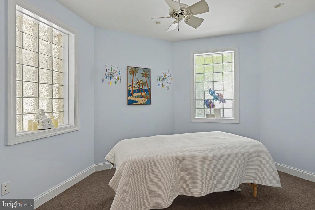 1255 Horseshoe Trail