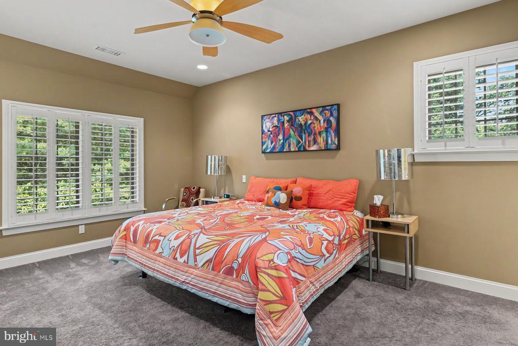 1255 Horseshoe Trail