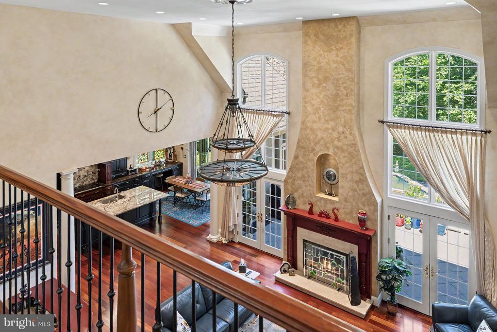 1255 Horseshoe Trail