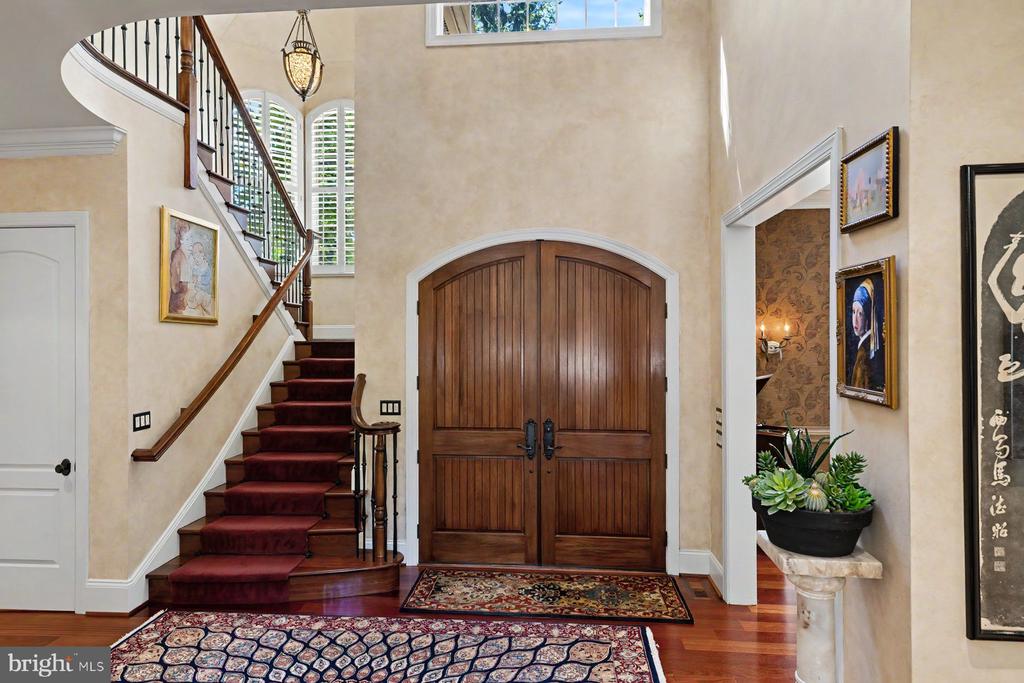 1255 Horseshoe Trail