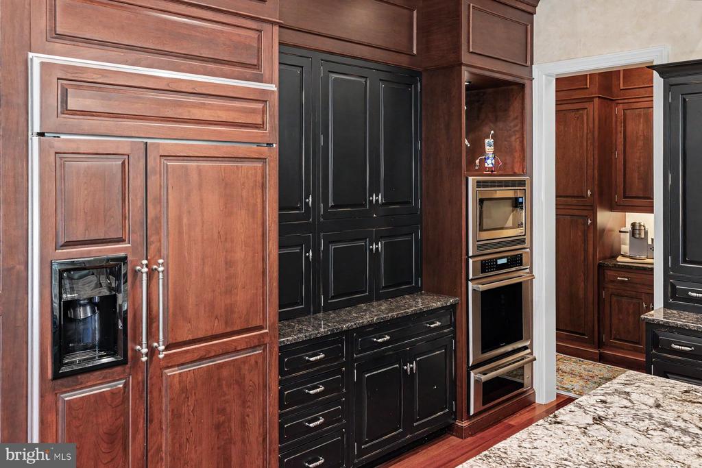 1255 Horseshoe Trail