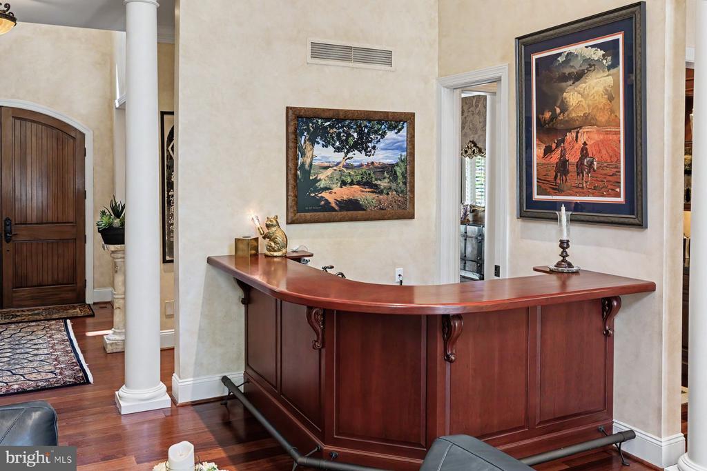 1255 Horseshoe Trail