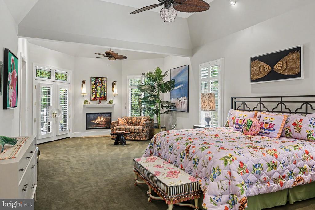 1255 Horseshoe Trail
