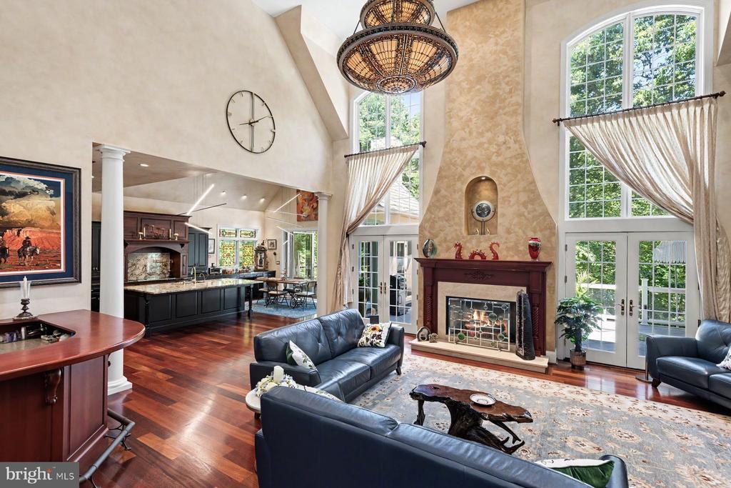 1255 Horseshoe Trail