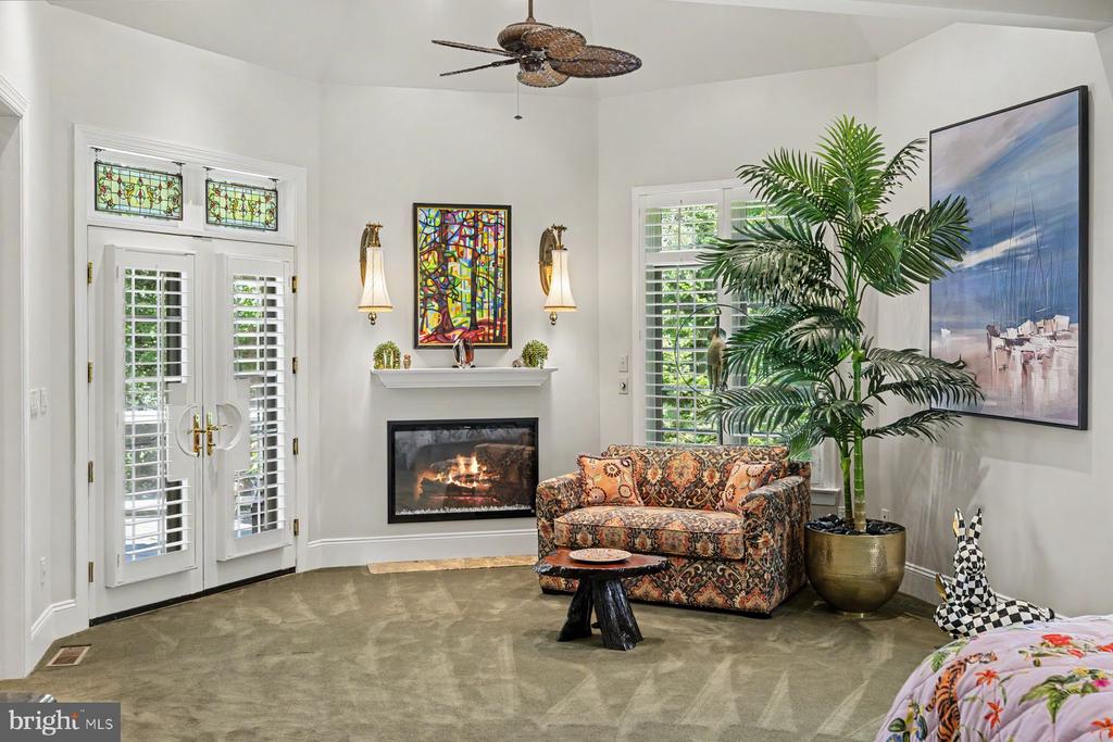 1255 Horseshoe Trail