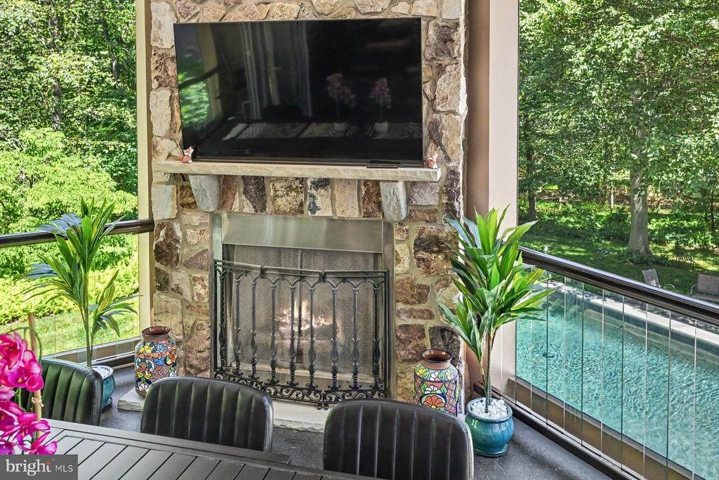 1255 Horseshoe Trail