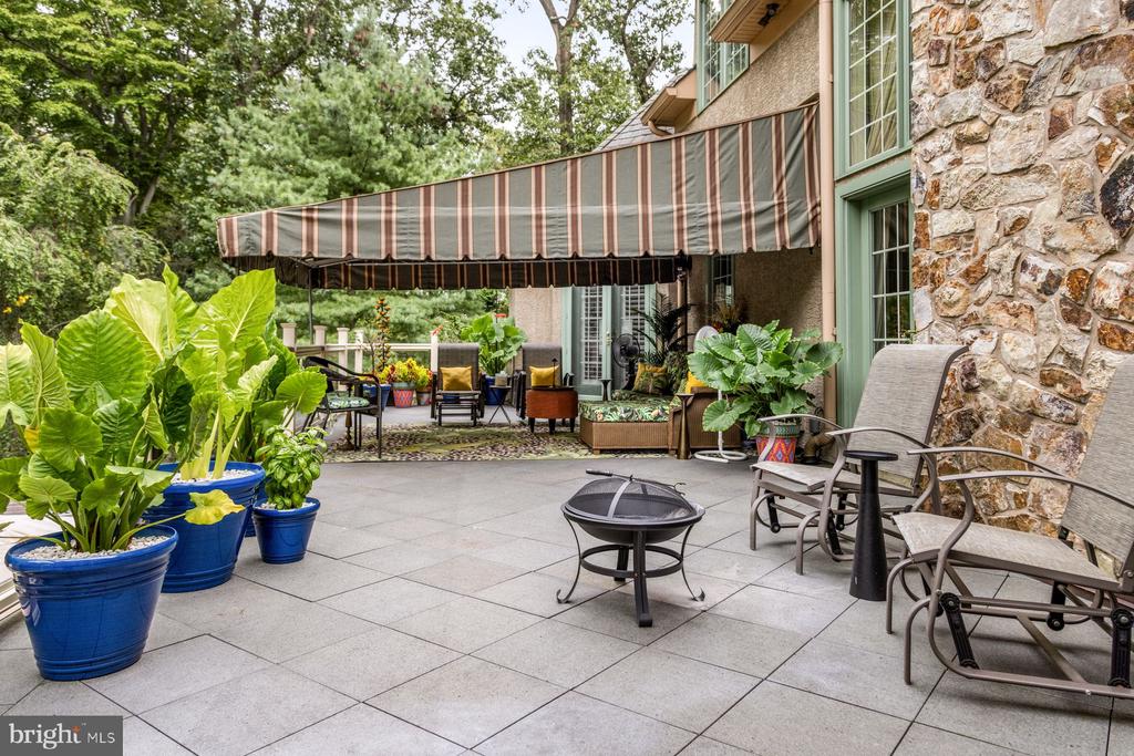 1255 Horseshoe Trail