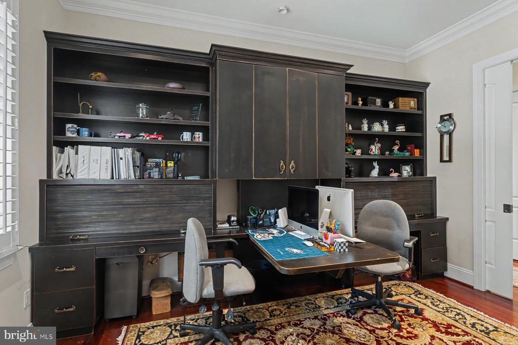 1255 Horseshoe Trail