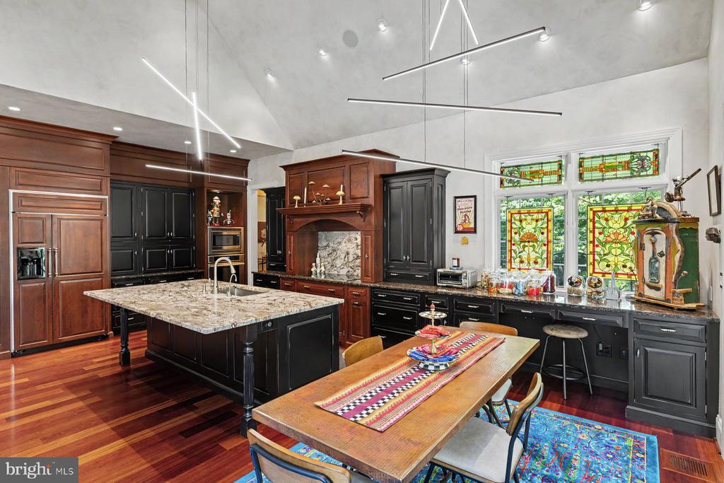 1255 Horseshoe Trail