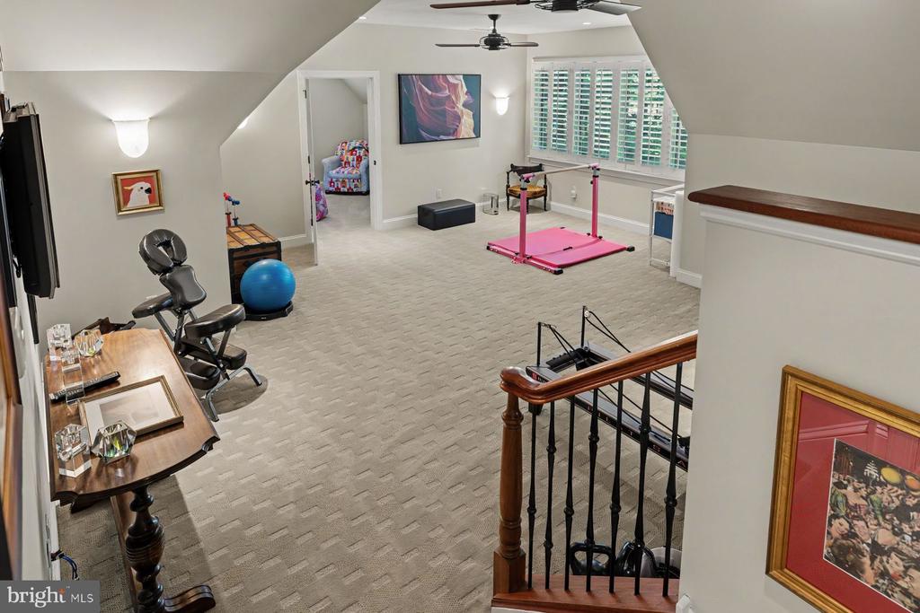 1255 Horseshoe Trail