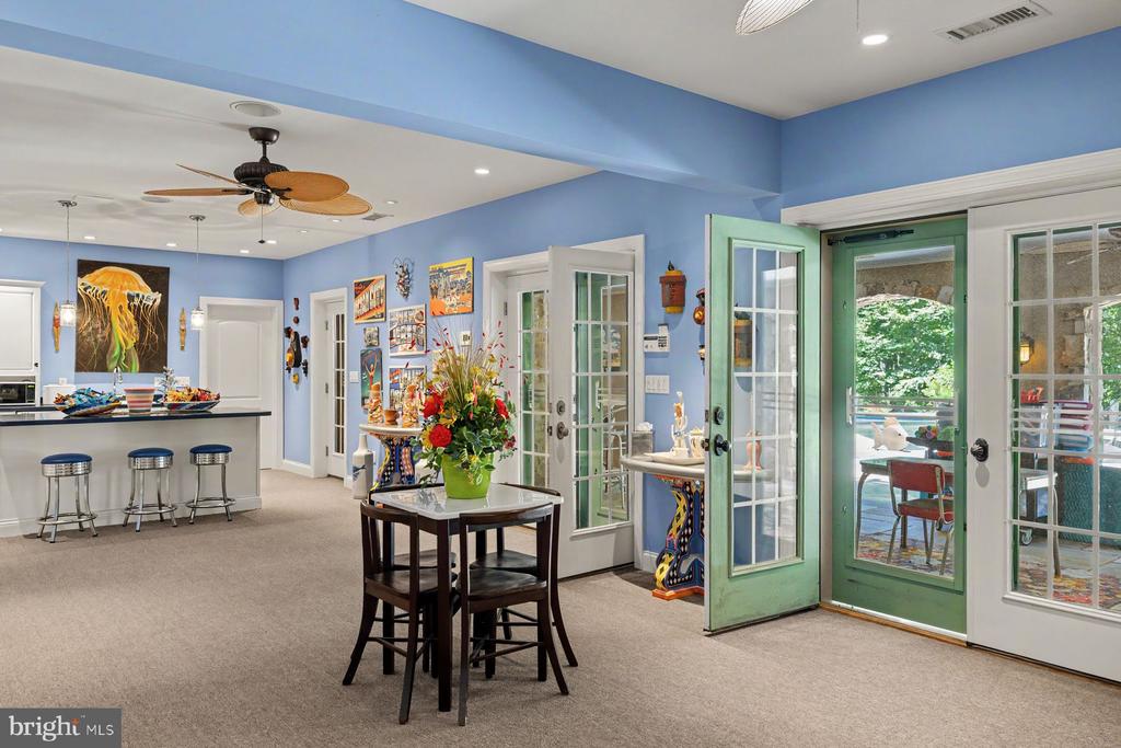 1255 Horseshoe Trail