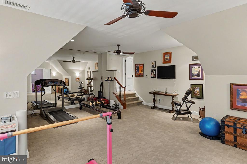 1255 Horseshoe Trail