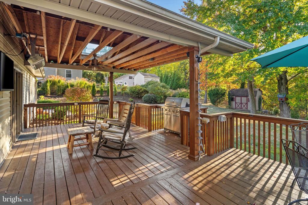 528 Ellis Rd