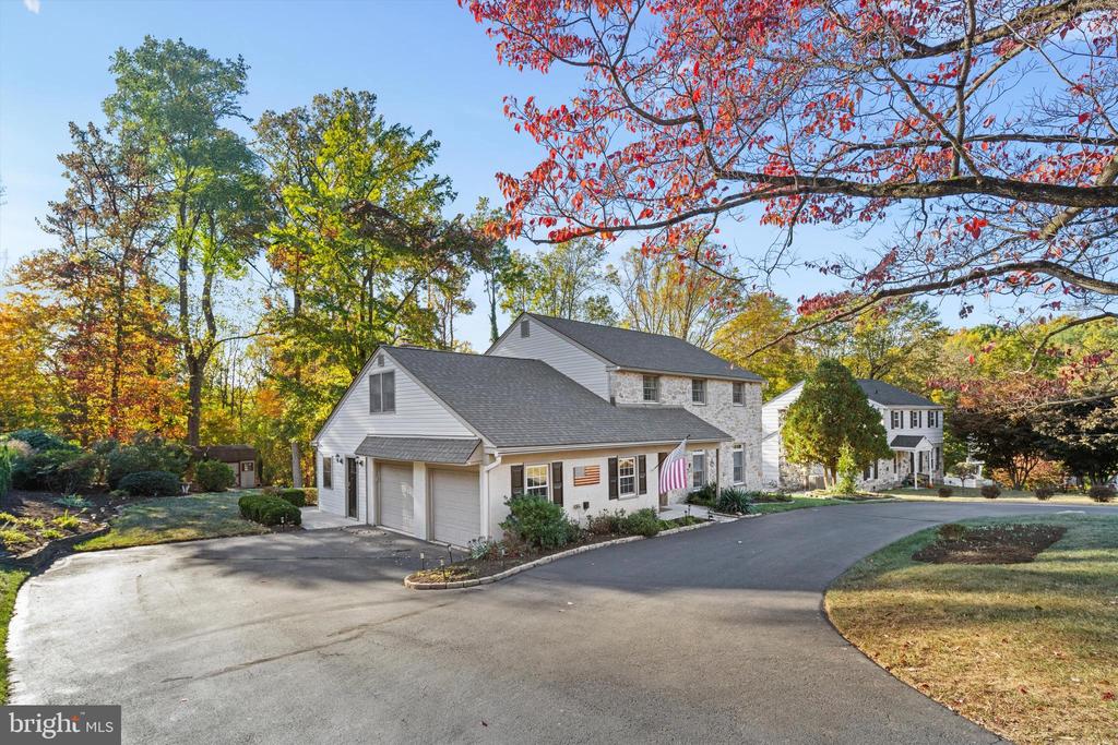 528 Ellis Rd