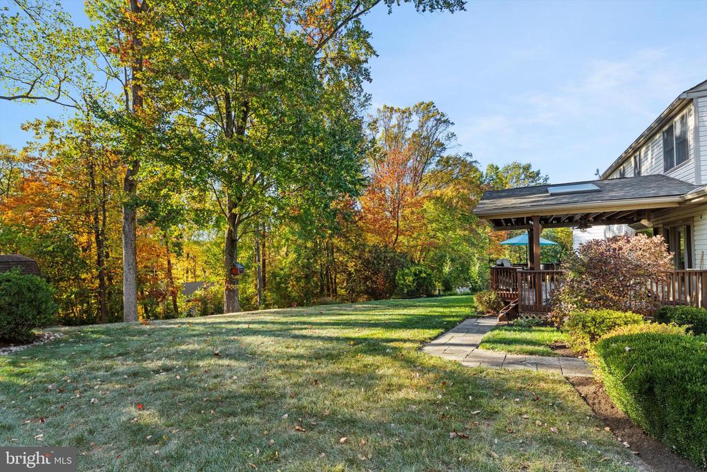 528 Ellis Rd
