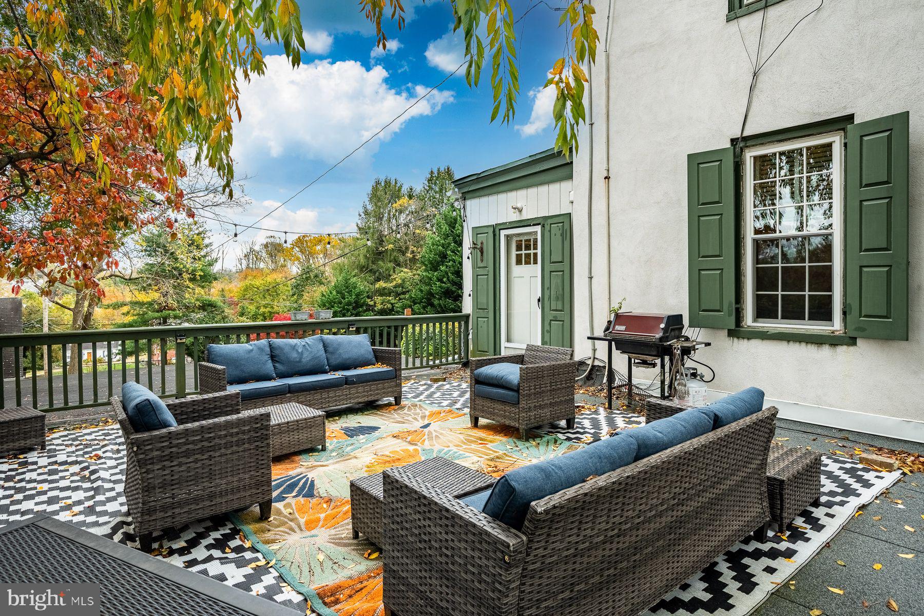 34 1/2 MARY JANE LANE