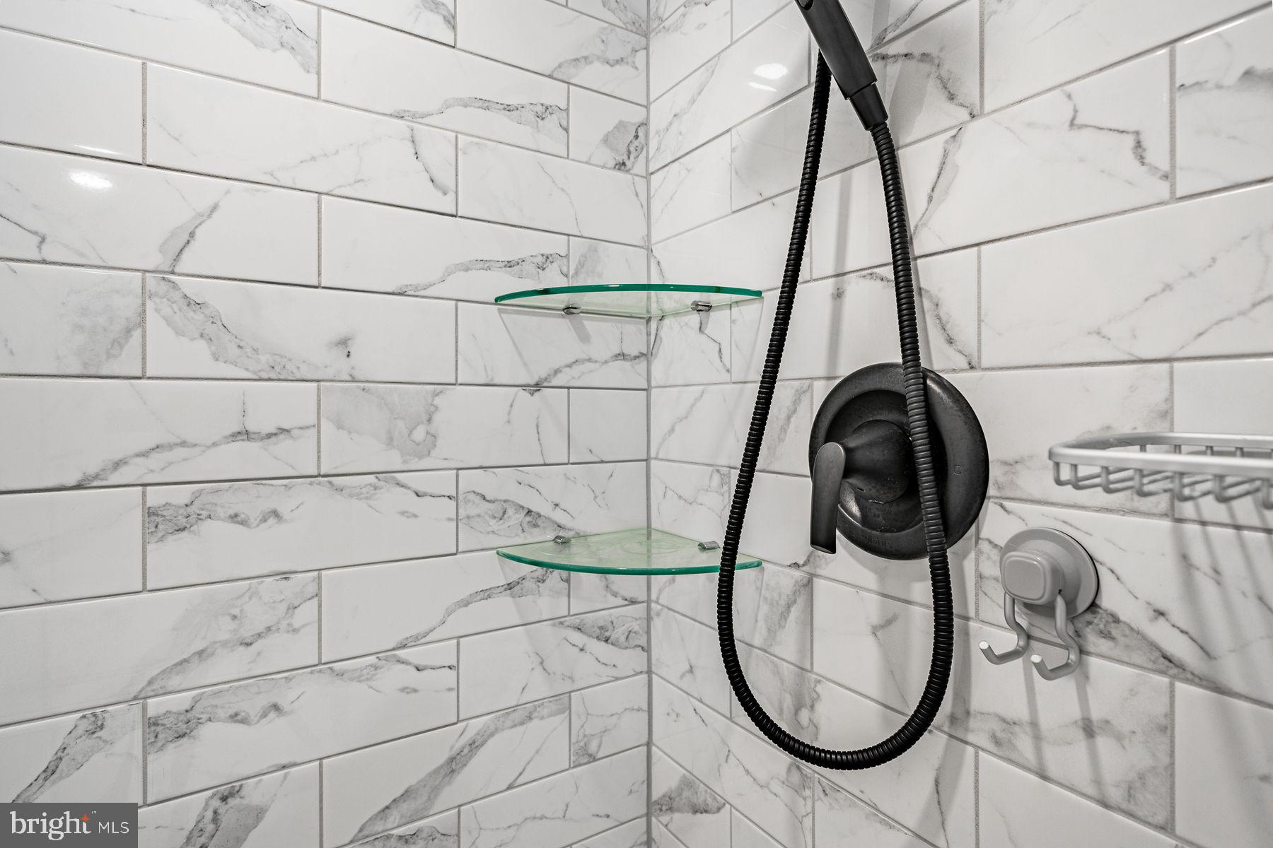 34 1/2 MARY JANE LANE