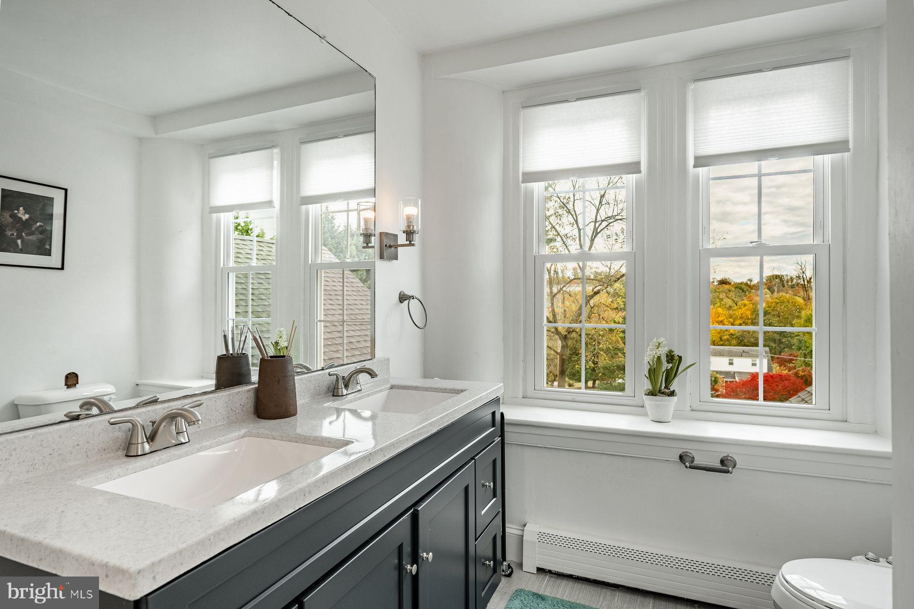 34 1/2 MARY JANE LANE