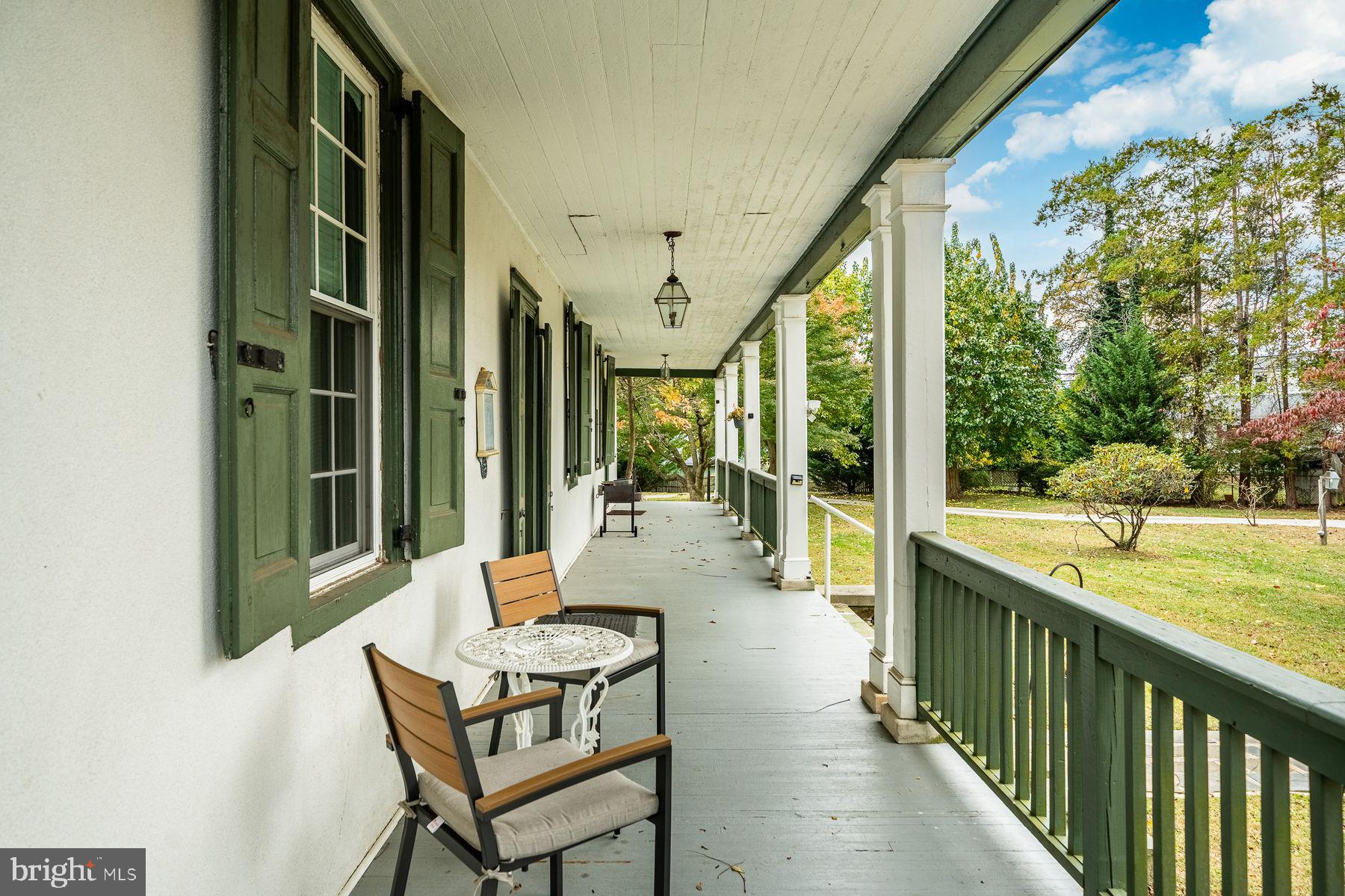 34 1/2 MARY JANE LANE