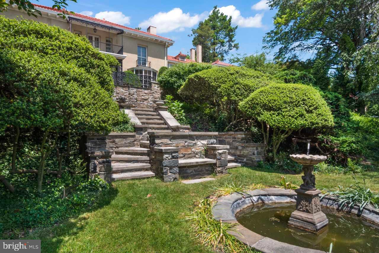 1539 Hampton