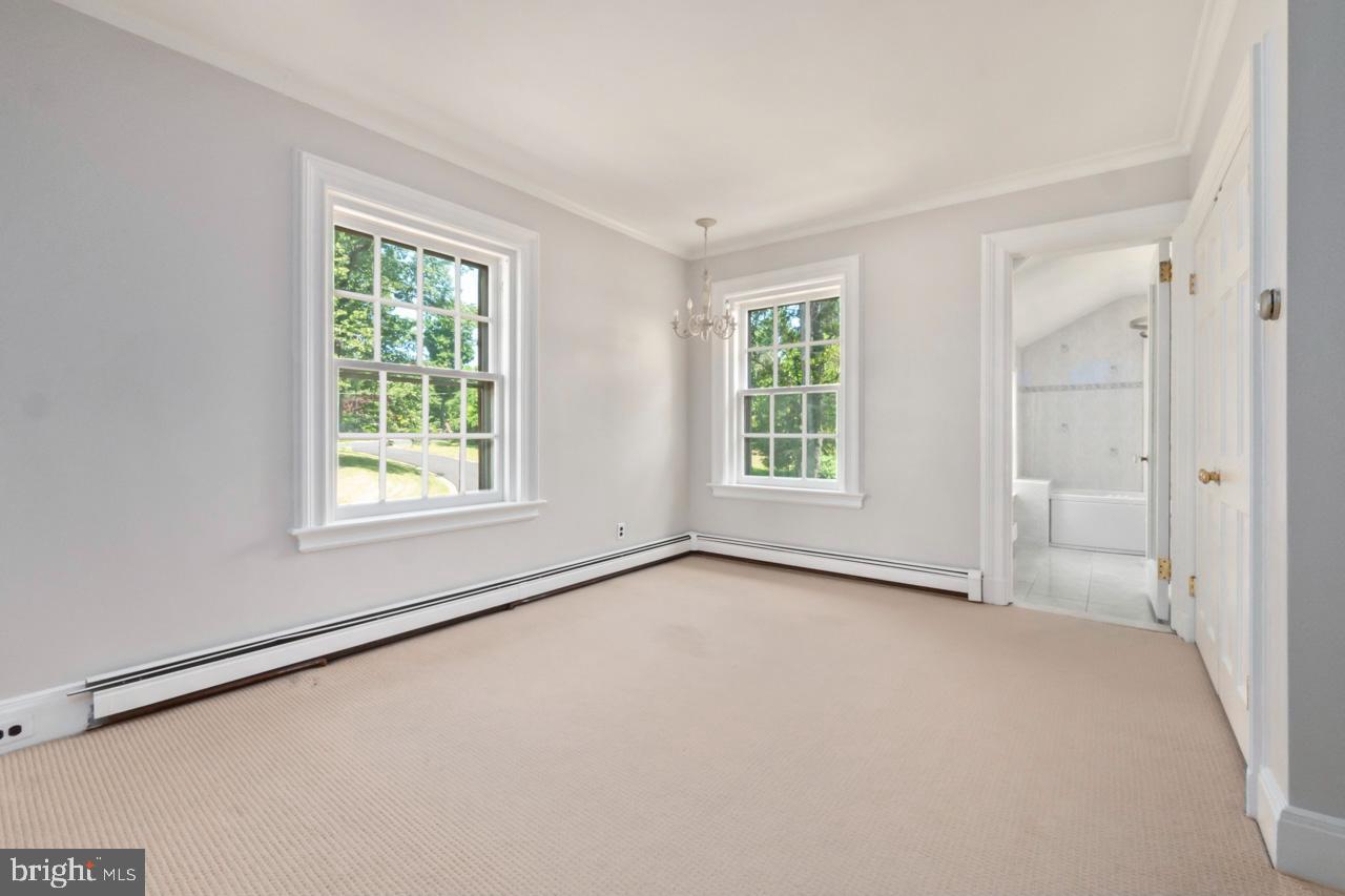 1539 Hampton