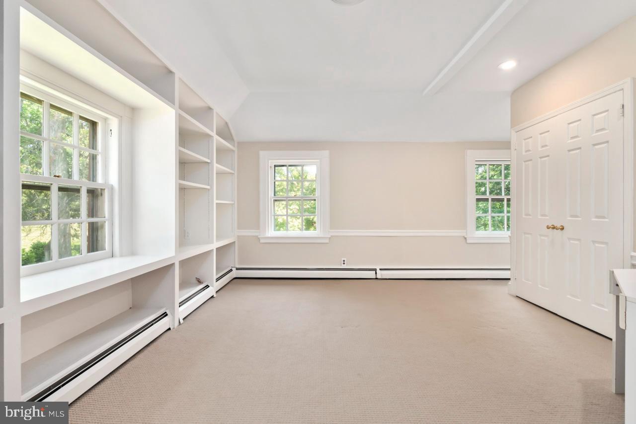 1539 Hampton