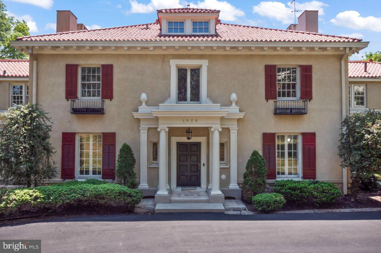 1539 Hampton