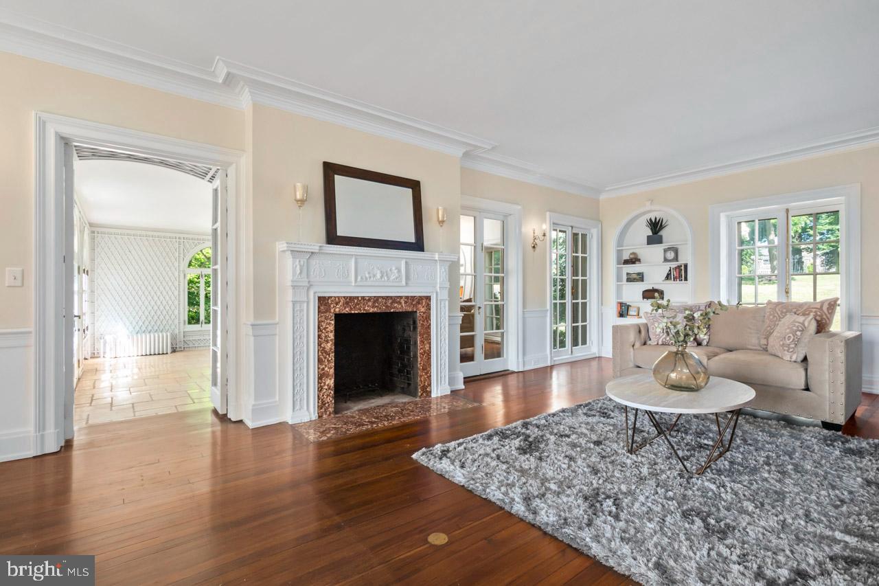 1539 Hampton