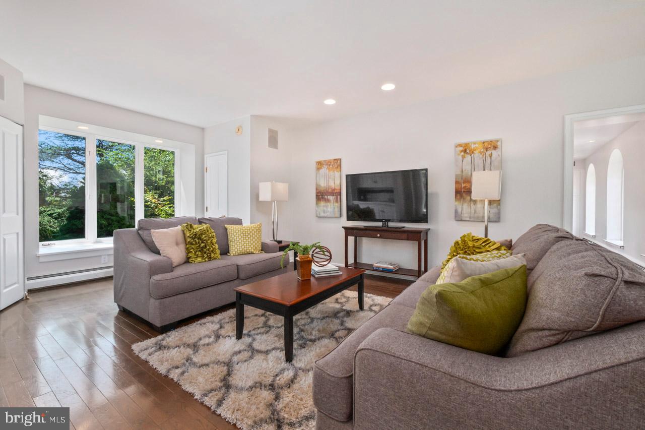 1539 Hampton