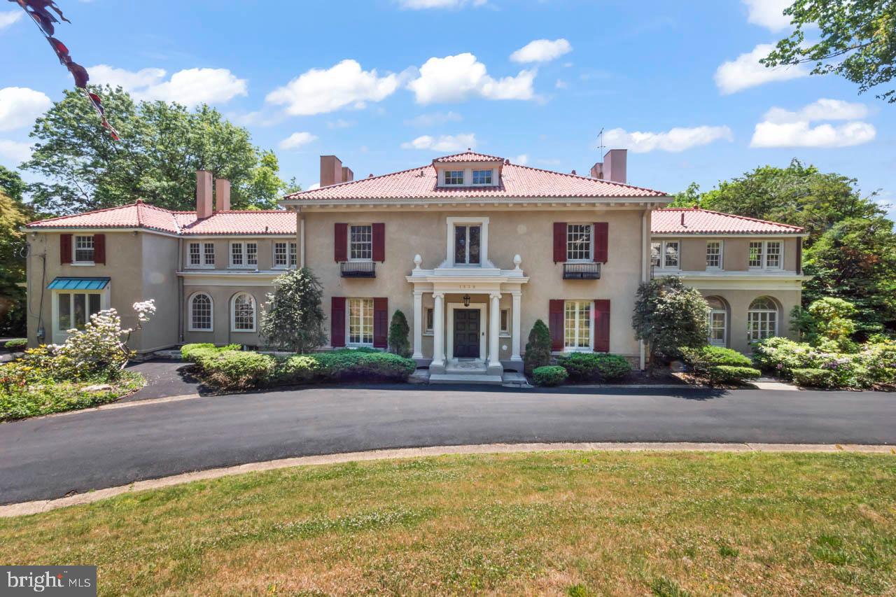 1539 Hampton