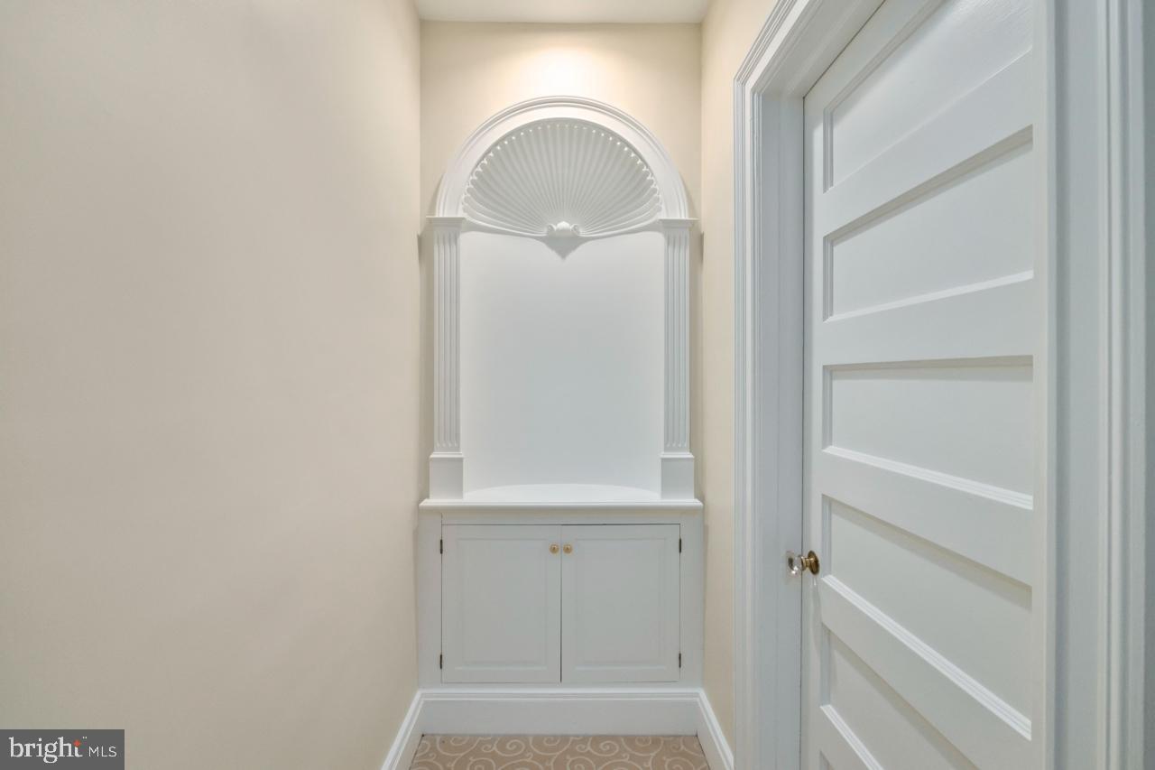 1539 Hampton