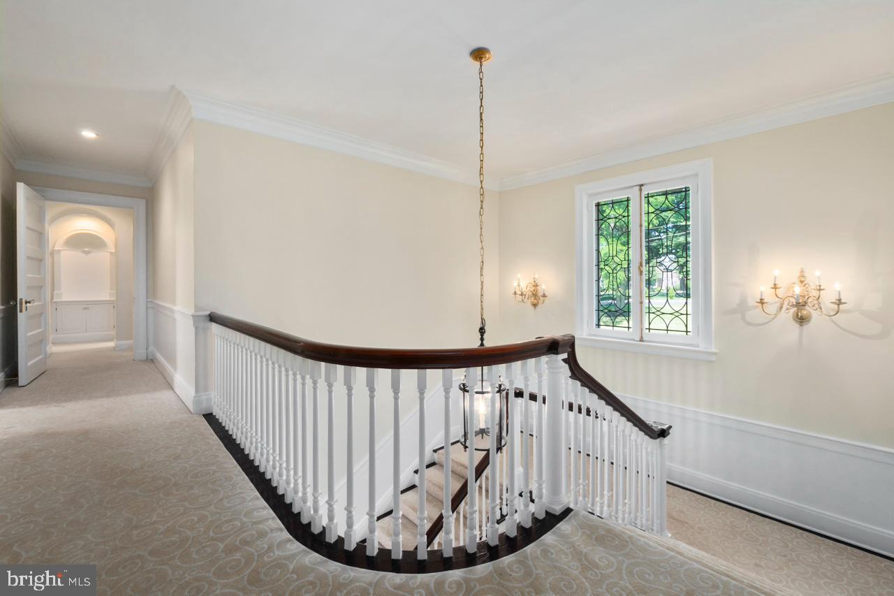 1539 Hampton