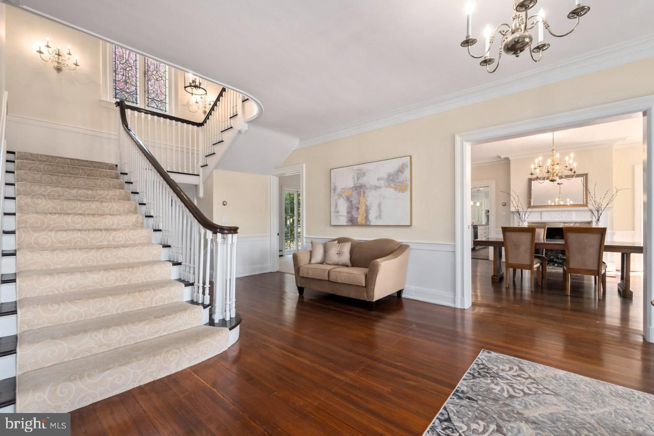 1539 Hampton