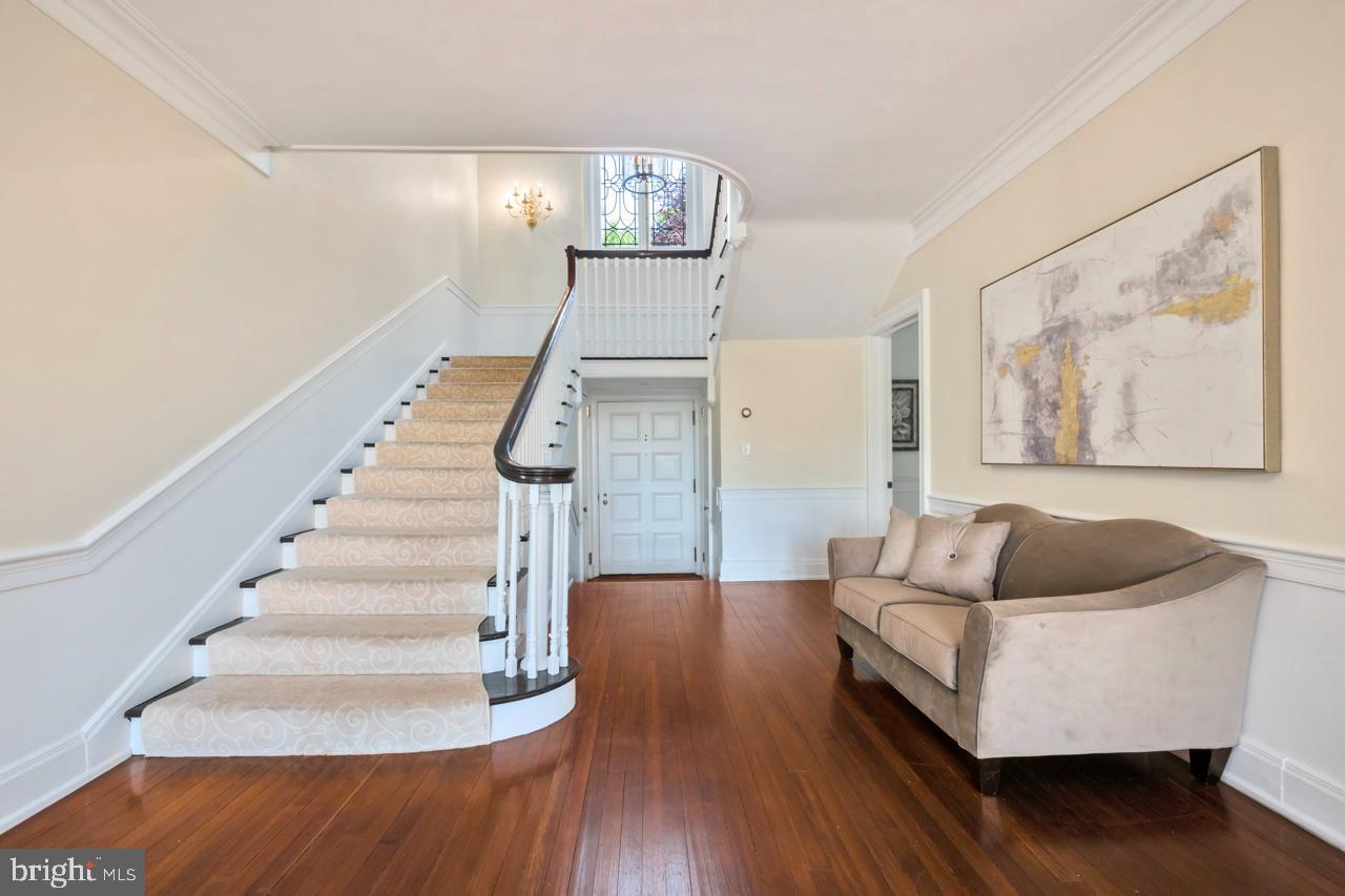 1539 Hampton