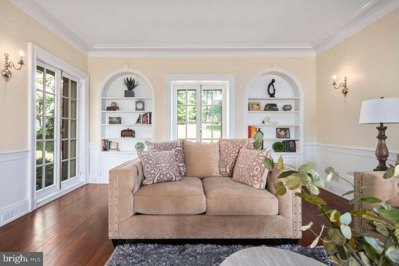 1539 Hampton